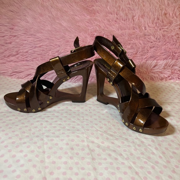 Charles David Made in Italy Shiny Brown Wedge heels Size 7. - Picture 2 of 5